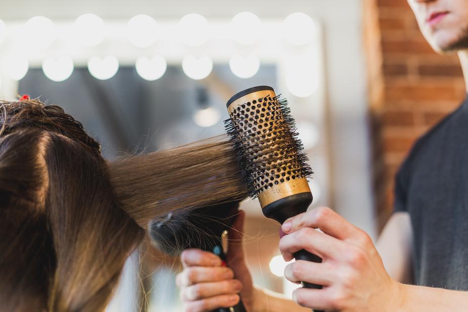 salon-blow-drying-hair.jpg
